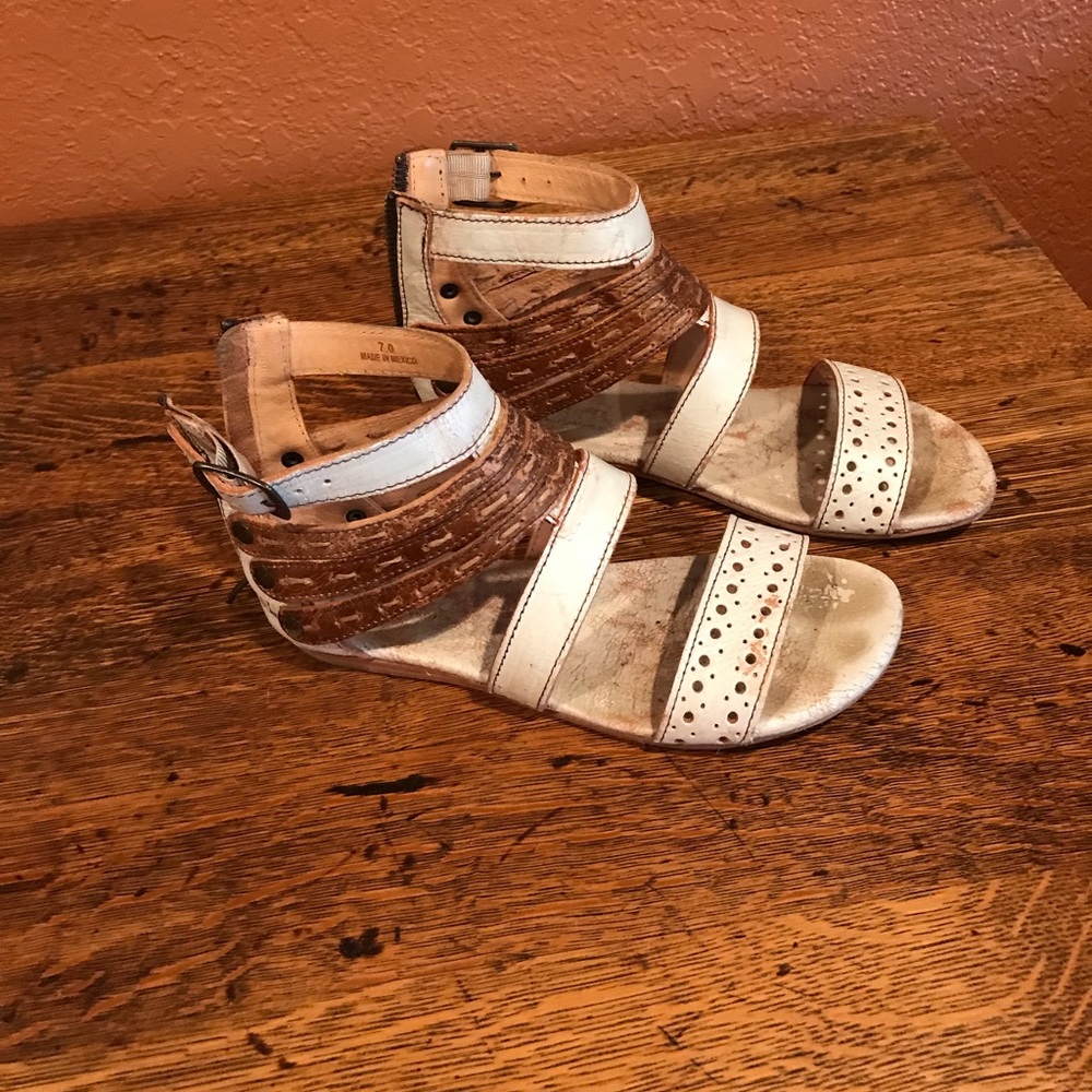BedStu Size 7 Sandals